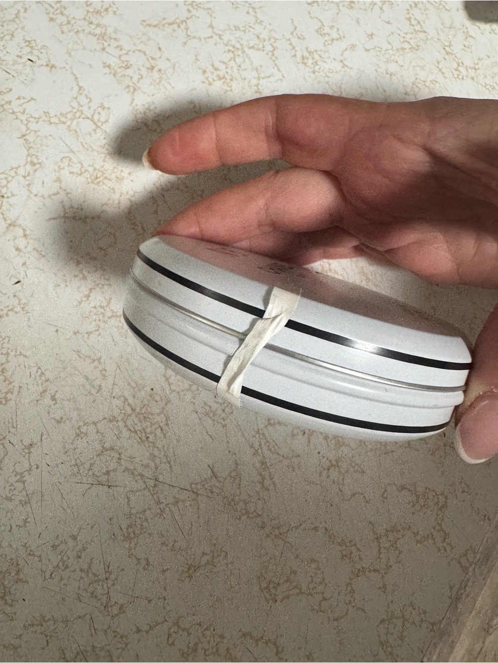 CHANEL N°5 White Round Soap - Picture 2 of 3